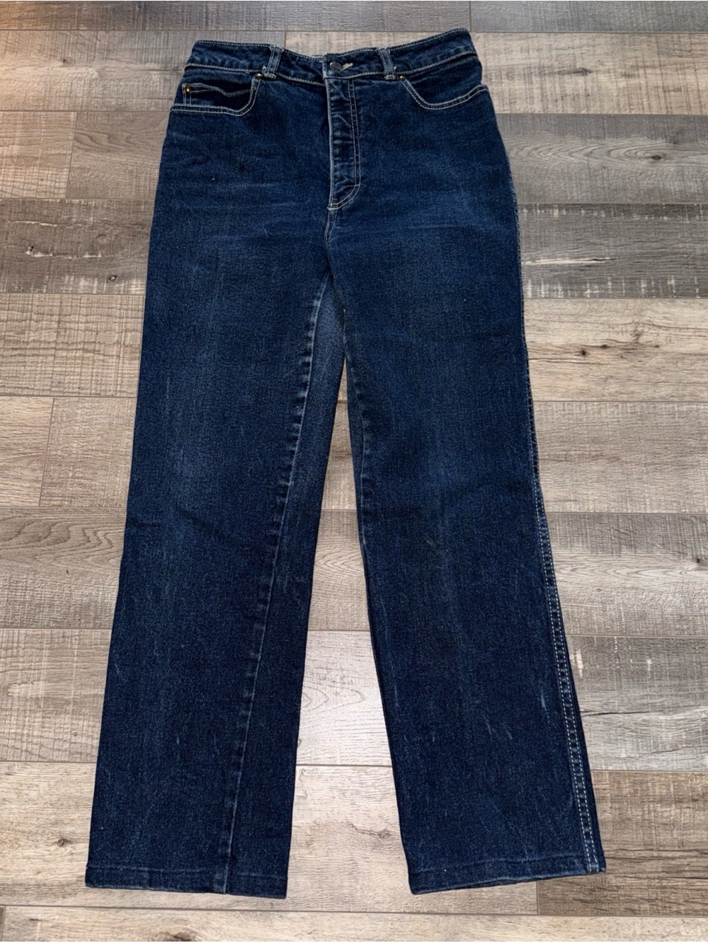 Vintage 1980s Women’s Sasson Dark Blue Straight-Leg Jeans 28” waist